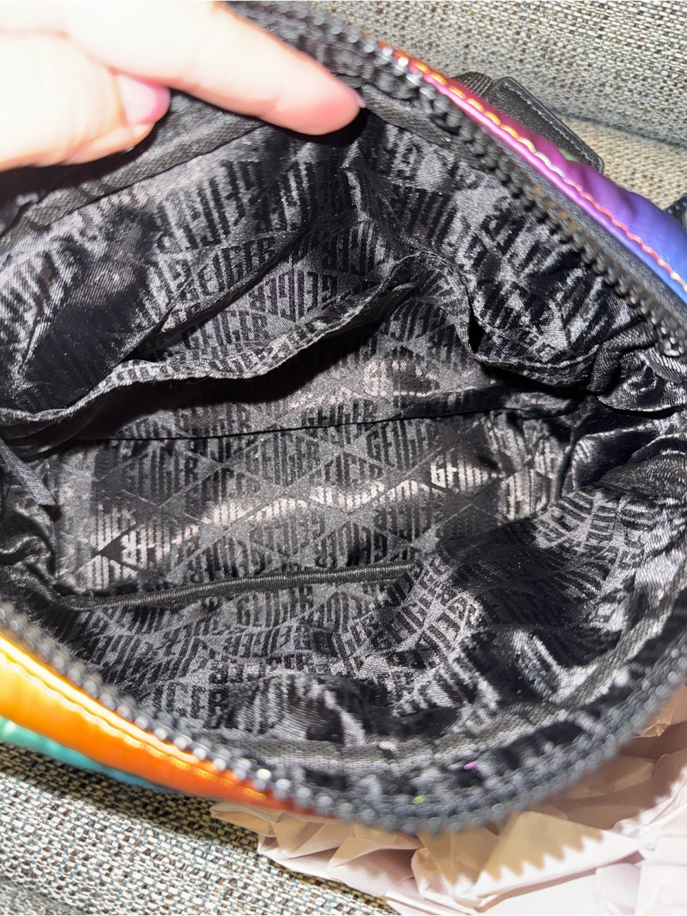 🔥 Kurt Geiger London Rainbow Crossbody – Recycled Nylon 🔥 - Picture 7 of 9